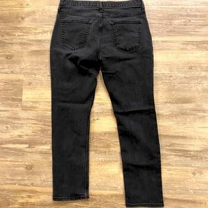 Old navy slim leg built in flex 34x30